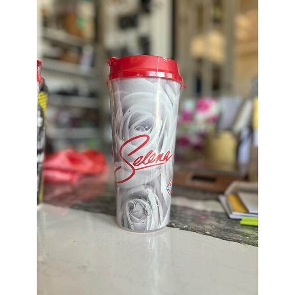 Selena Quintanilla Limited Edition Stripes Cup Memorabilia 2 - Picture 1 of 2